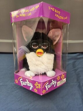 Rare 1998 Electronic Furby Skunk w/ Brown Eyes